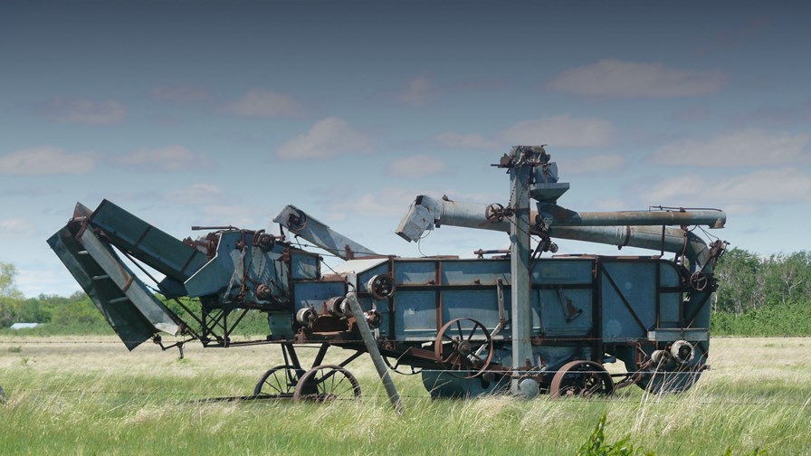 Manitoba agriculture pre-IoT... © Flickr/cc-licence/Presley Perswain Manitoba agriculture pre-IoT... © Flickr/cc-licence/Presley Perswain