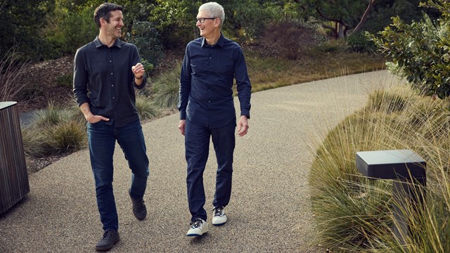 John Ternus (left) is taking over from Tim Cook (right) as Apple CEO. 