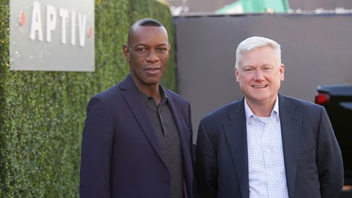 Wind River CEO Kevin Dallas (left) with Aptiv CEO Kevin Clark