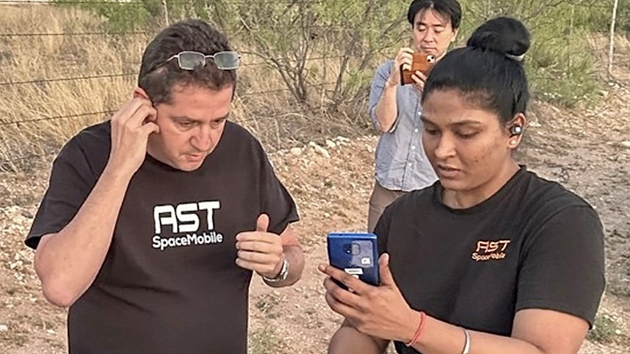 Chairman and CEO Abel Avellan and an AST SpaceMobile engineer complete test calls in Texas.