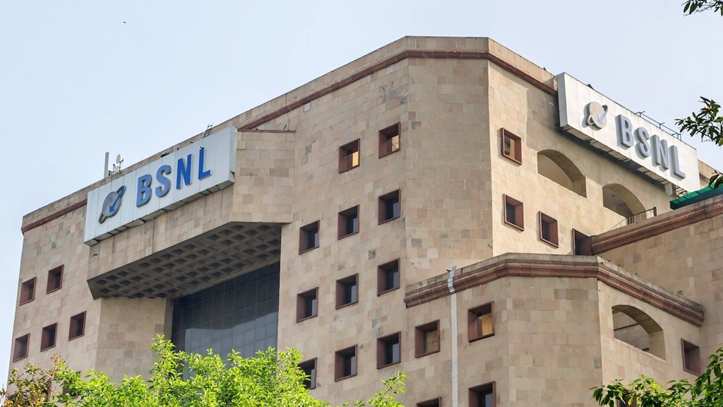 What's up with… BSNL, Eugina Jordan, T-Mobile US and SpaceX, Access Evolution - Vimarsana News