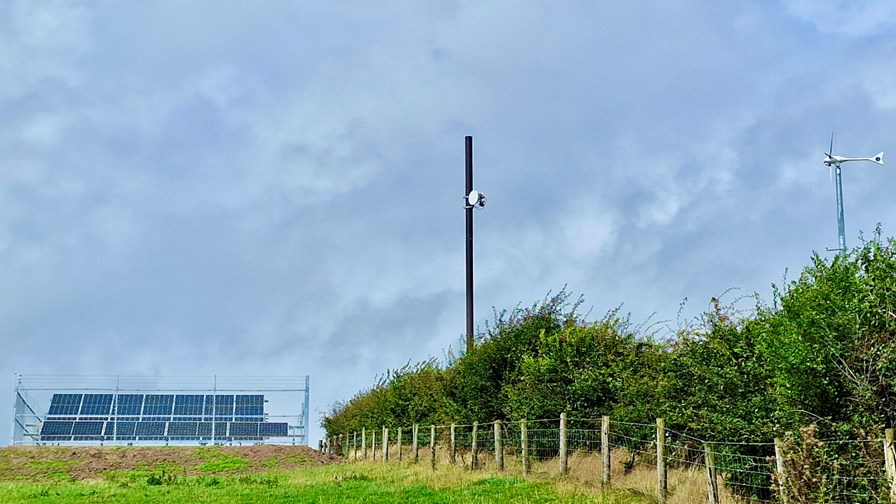 BT's solar- and wind-powered mobile site in Shropshire, UK. 