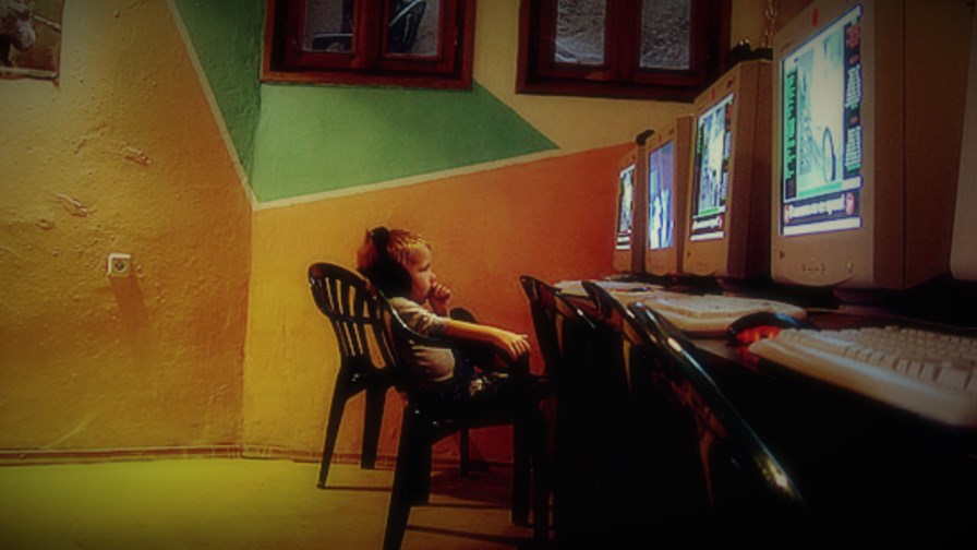 Internet Cafe in Bulgaria © Flickr/CC/Uros Velickovic Internet Cafe in Bulgaria © Flickr/CC/Uros Velickovic