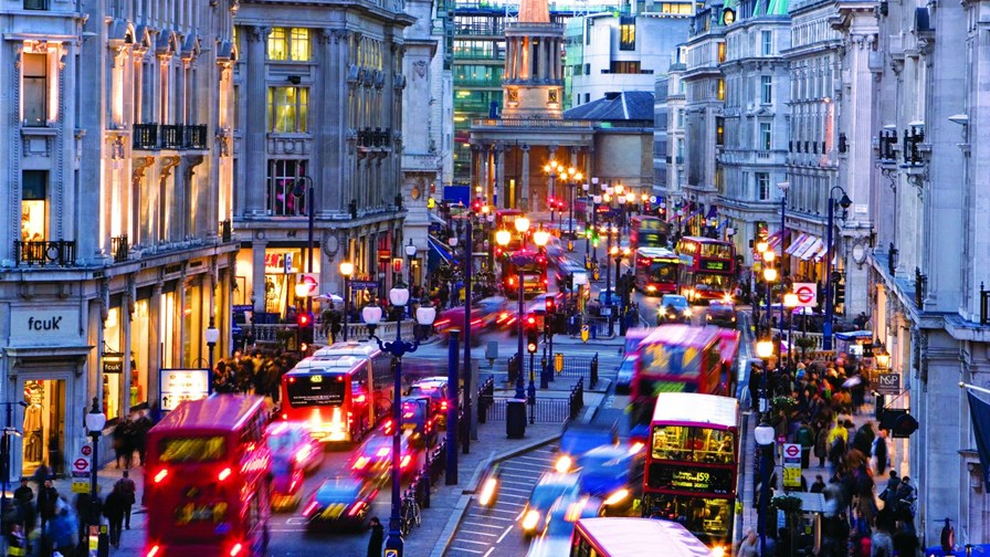 via Flickr © findalondonoffice (CC BY-SA 2.0) via Flickr © findalondonoffice (CC BY-SA 2.0)
