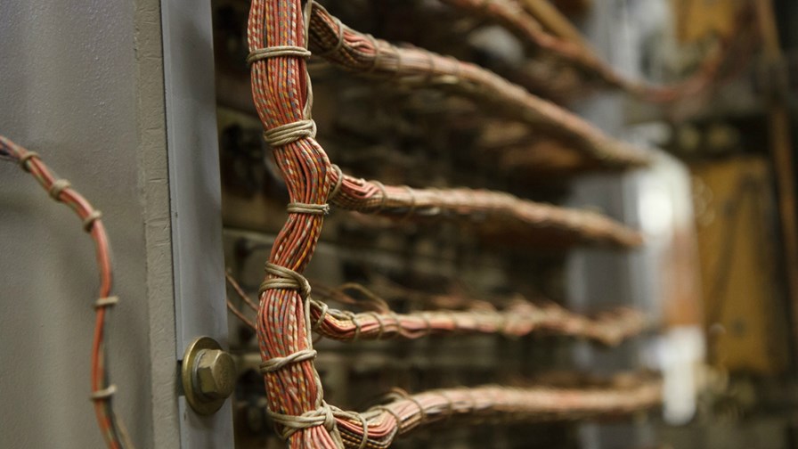 via Flickr © Cargo Cult (CC BY 2.0) via Flickr © Cargo Cult (CC BY 2.0)