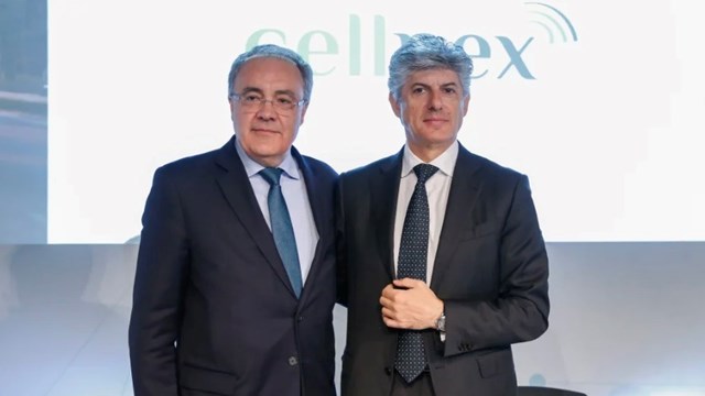 Tobias Martinez (left) will hand over the Cellnex CEO reins to Marco Patuano (right) in early June.