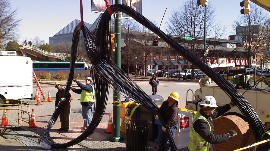 Installing Chattanooga's fibre network © EPB Installing Chattanooga's fibre network © EPB