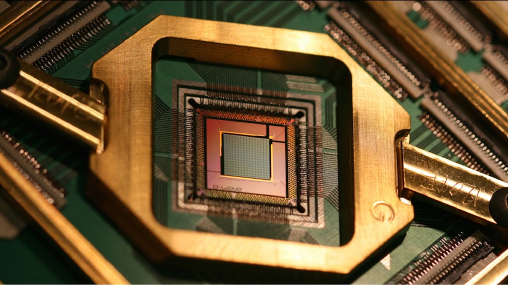 QaaS: A quantum computing service that may, or may not, be there - Vimarsana News