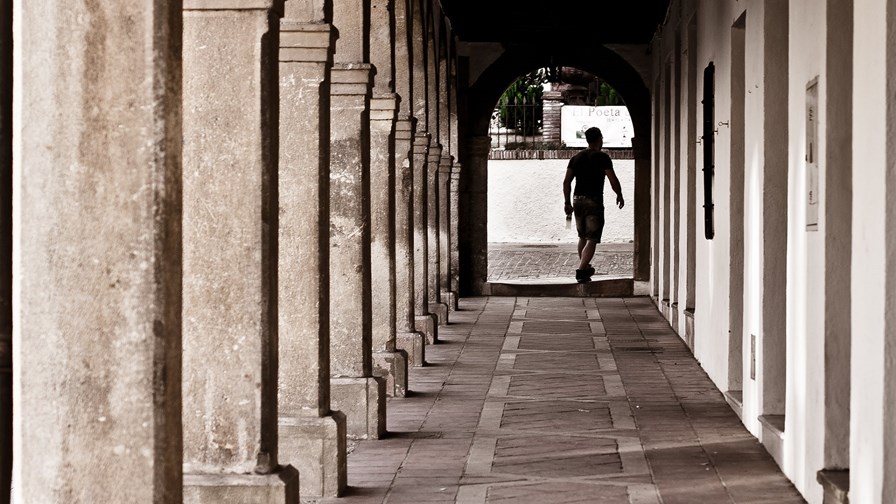 via Flickr © Hernán Piñera (CC BY-SA 2.0) via Flickr © Hernán Piñera (CC BY-SA 2.0)