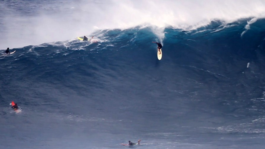 via Flickr ©  Jeff Rowley Big Wave Surfer (CC BY 2.0)