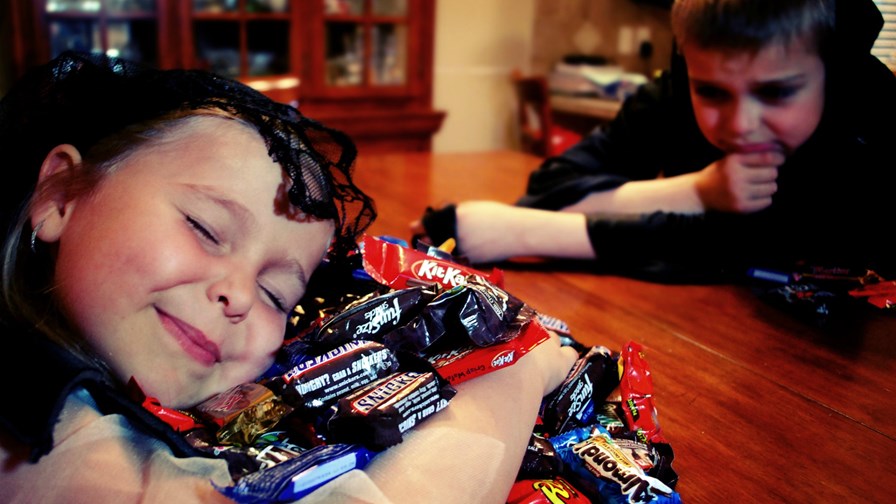 via Flickr © Allie Holzman (CC BY-ND 2.0) via Flickr © Allie Holzman (CC BY-ND 2.0)