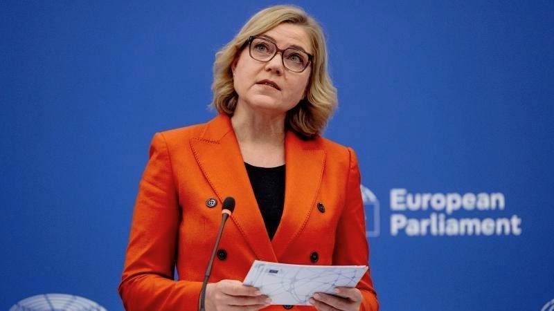 Henna Virkkunen, the EC’s executive VP for tech-sovereignty, security and democracy, answers questions about the revised Cybersecurity Act.