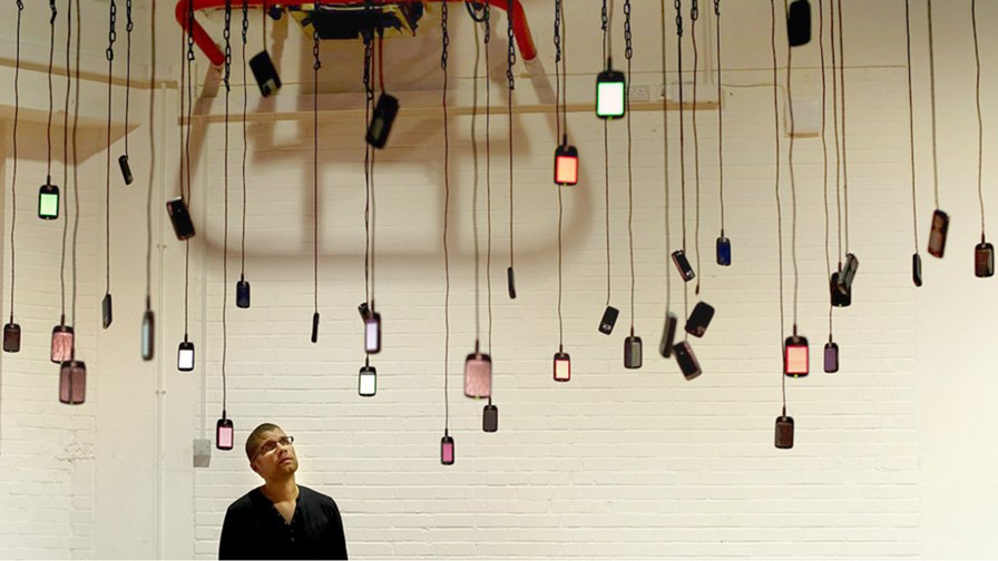 'Mobile mobile' via Flickr © iamtheo (CC BY 2.0) 'Mobile mobile' via Flickr © iamtheo (CC BY 2.0)