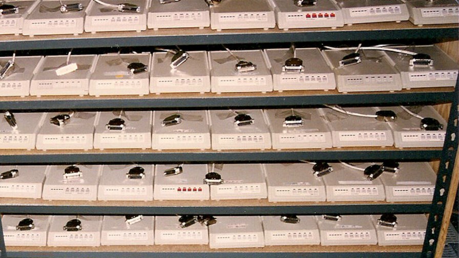 Modem bank, via Flickr © Richard Masoner (CC BY-SA 2.0) Modem bank, via Flickr © Richard Masoner (CC BY-SA 2.0)