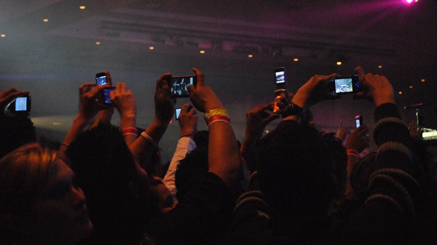 via Flickr © jgoge (CC BY 2.0) via Flickr © jgoge (CC BY 2.0)
