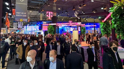 The crowds have returned to MWC in 2022...