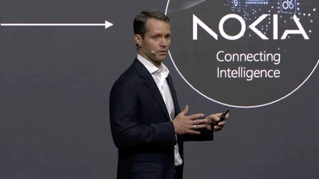 "We're going this way!" Nokia CEO Justin Hotard introduces the company's new strategy. 
