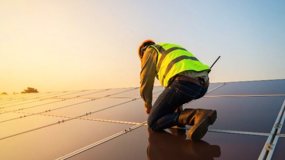 Orange switches to solar energy for its main data centre in Africa - Vimarsana News