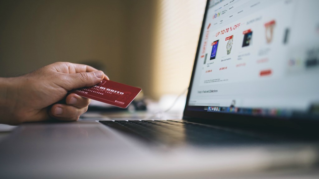 The online tail now wagging the retail dog as e-commerce surges globally - Vimarsana News