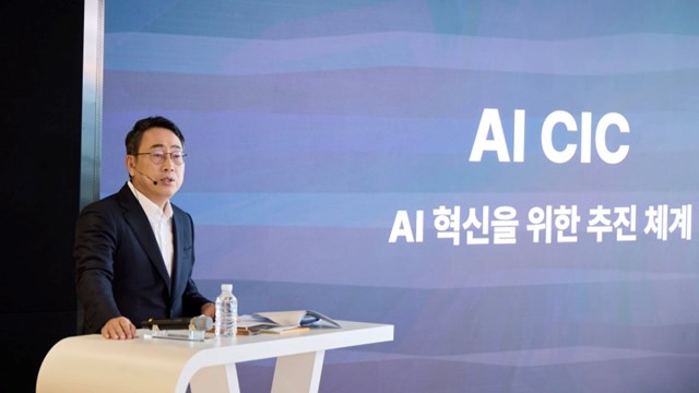 Ryu Young-sang, CEO of SK Telecom, unveils the plans for the AI CIC (company in company).