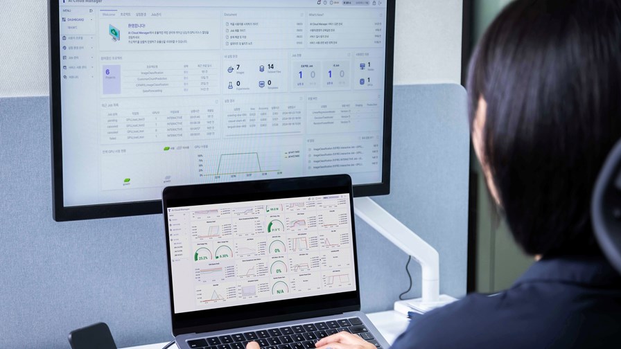 An SK Telecom employee tests the new Enterprise AI Cloud Manager.