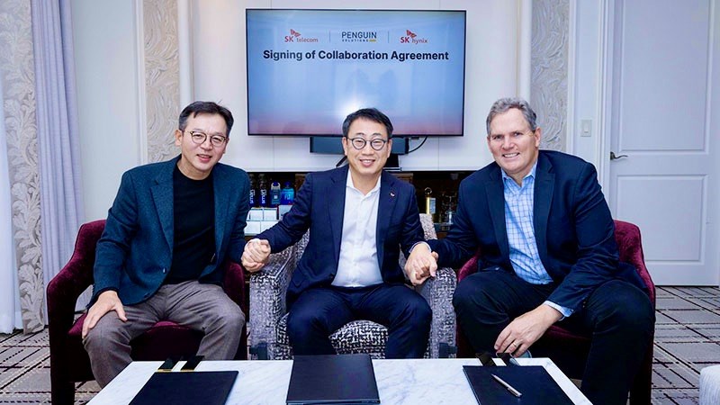 L to R: Ju Seon Kim, president of AI Infrastructure at SK Hynix; Ryu Young-sang, president and CEO at SK Telecom; and Mark Adams, president and CEO at Penguin Solutions. 