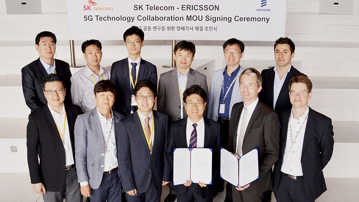 Команды телеком. Sk Telecom Корея. Sk Telecom номера. TZ Telecom сотрудники. Korea Telecom компания Чеболь.