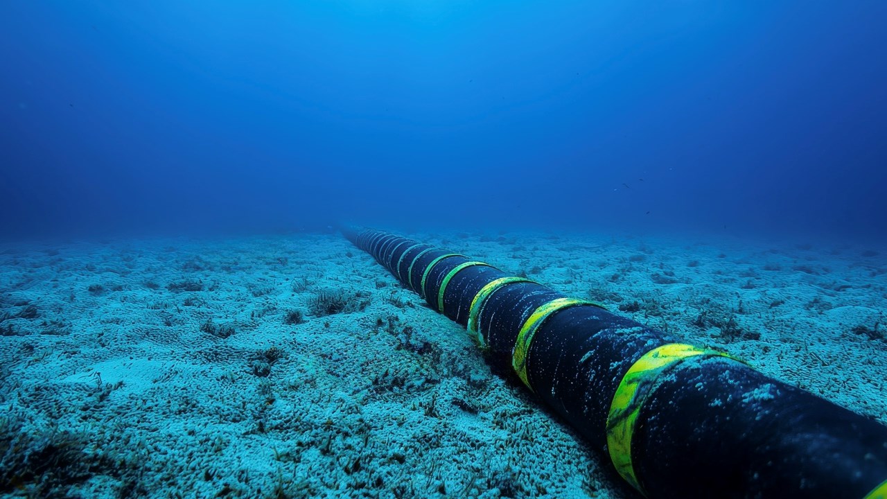 Subsea cable-cutting anxiety mounts in Asia | TelecomTV