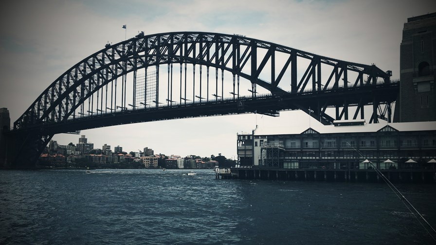 via Flickr © RaeAllen (CC BY 2.0) via Flickr © RaeAllen (CC BY 2.0)