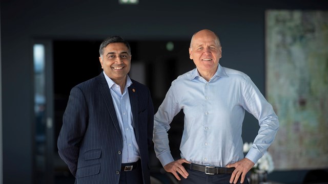 Telenor's new group CTO Amol Phadke (left) with CEO Sigve Brekke.
