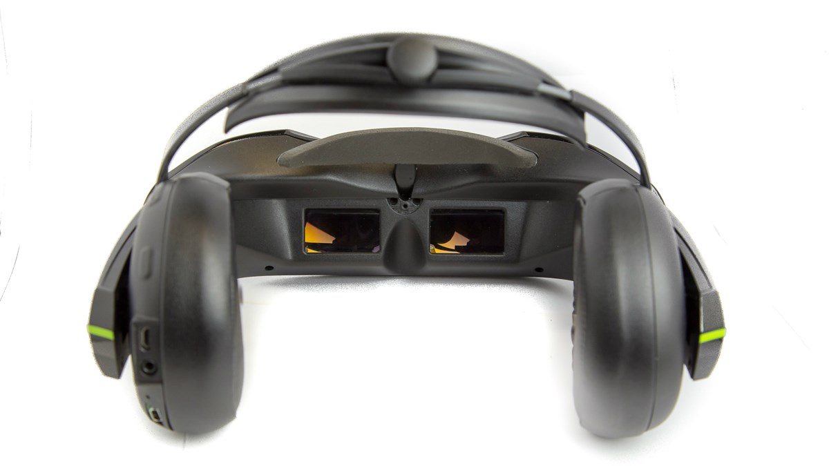 Enter the video helmet a 130 inch world of your own, Devices