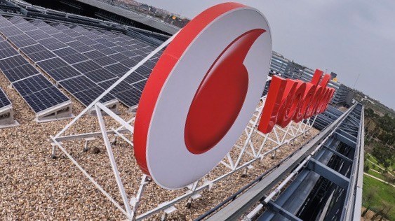 Vodafone vende su unidad española por 5.000 millones de euros, Access Evolution