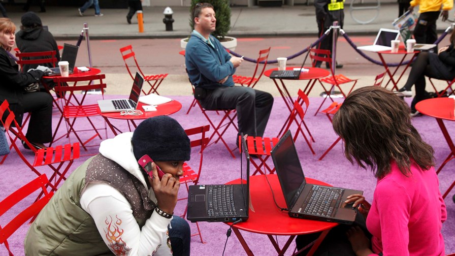 via Flickr © Yahoo Inc (CC BY 2.0) via Flickr © Yahoo Inc (CC BY 2.0)