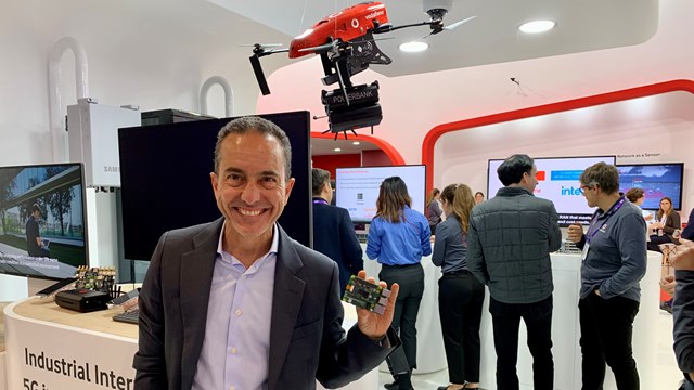 Vodafone's Yago Tenorio shows off the core network-in-a-box technology on the operator's booth at #MWC24.